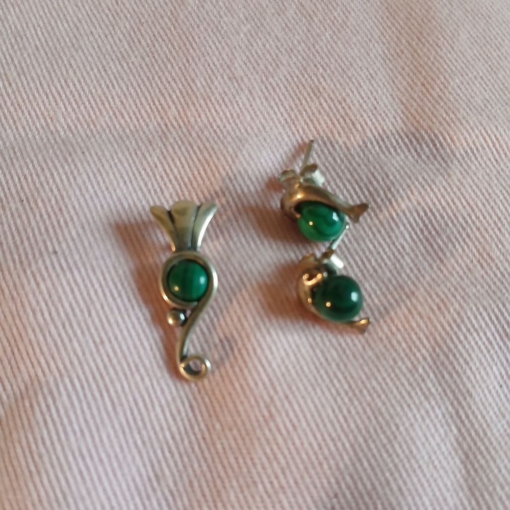 Green Stone Sterling Silver Pendant And Earrings